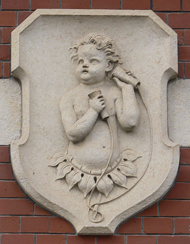 Erfurt, Hauptpostamt am Anger (gemeinfrei https://commons.wikimedia.org/wiki/File:Erfurt_Hauptpostamt_Relief_17.jpg